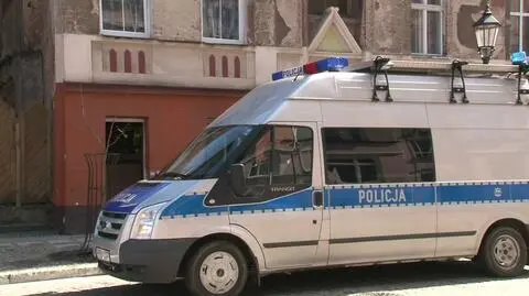 Wszedł do salonu gier i podpalił przebywających tam mężczyzn (wideo archiwalne)