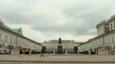 Czy pomnik smoleński stanie na Krakowskim Przedmieściu?