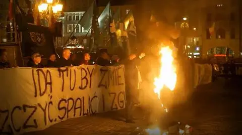 Spalił kukłę Żyda. Za rozmowy telefoniczne zostanie przeniesiony do innego zakładu karnego (wideo archiwalne)