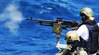 Misja wojskowa UE ma rozbić siatki przemytników na Morzu Śródziemnym