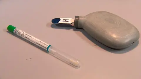 Bio- czujnik wielkością i kształtem przypomina glukometr