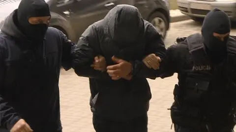 Atak na pociąg w Gdańsku. Pseudokibice obrzucili pociąg kamieniami