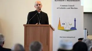 Biskup Ciereszko przestrzegał przed taką mową nienawiści. Na nagraniu, wystapienie senatora Bonkowskiego z 22 września