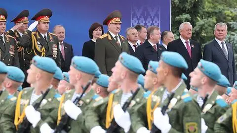 Dzień Niepodległości na Białorusi. Łukaszenka o budowie silnej armii