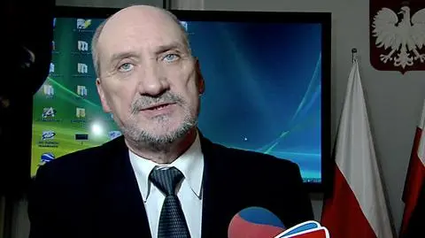 Prokuratura zbada doniesienie Macierewicza ws. katastrofy Tu-154
