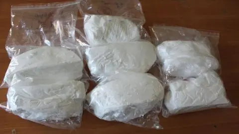 Przewoził 7 kg czystej amfetaminy. Zatrzymany na stacji benzynowej