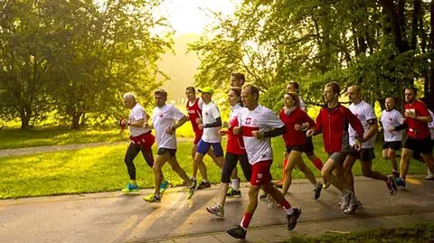 Premier Tusk bierze udział w różnych publicznych akcjach sportowych