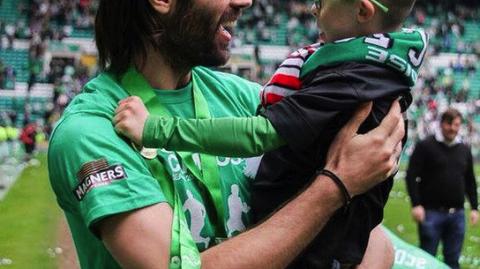 Georgios Samaras ze swoim wiernym kibicem