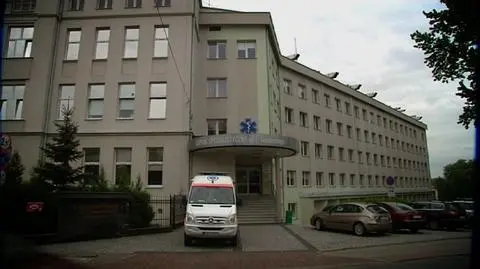 Był już wyrok, teraz jest śledztwo, a lekarz nadal pracuje