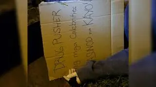 Przy ciele zabitej kobiety znajdował się karton z napisem "Dilerzy celebrytów, jesteście następni"