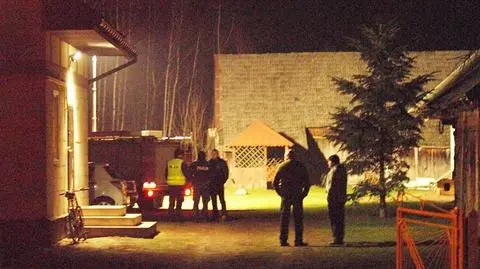 32-latek z raną głowy leżał przed domem. "Ktoś uderzył go siekierą"