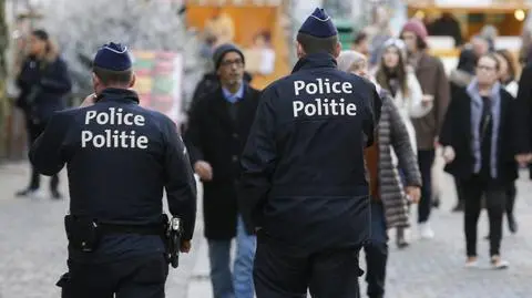 Belgia: wszczęto dochodzenie w sprawie rzekomej orgii w trakcie obławy