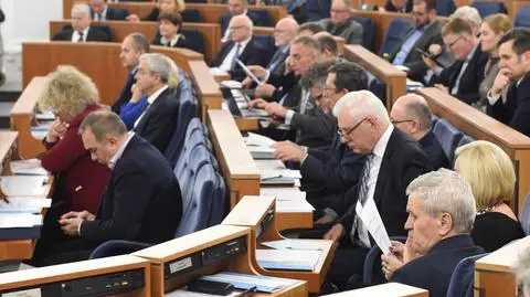 Senat nie uchylił immunitetów Lidii Staroń i Jana Rulewskiego
