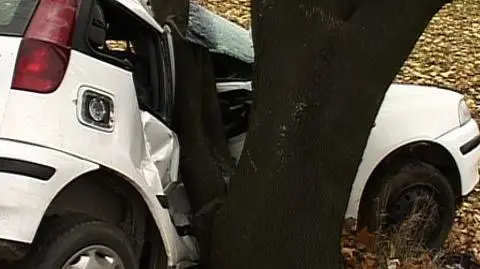 Stan kierującej autem jest ciężki