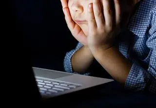 Zakaz zdjęć dzieci w sieci? Posłanka zapowiada rewolucyjny projekt 