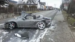 PORSCHE