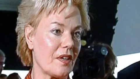 Steinbach do rządu: zrezygnujcie z prawa weta