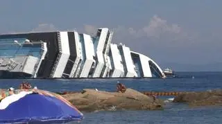 Costa Concordia jeszcze poleży