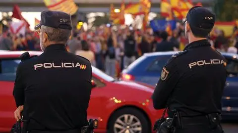Katalonia. Policja cofnęła ochronę ministrom Puigdemonta