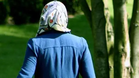 Niemcy: zakaz noszenia islamskiej chusty legalny