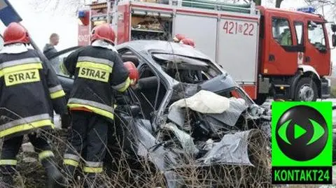 BMW skasowane, z przystanku zostały gruzy