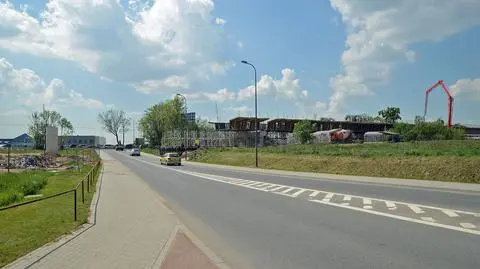 Budują estakadę Pomorskiej Kolei Metropolitalnej. Utrudnienia przy lotnisku