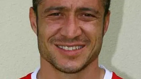 11. Tumer Metin