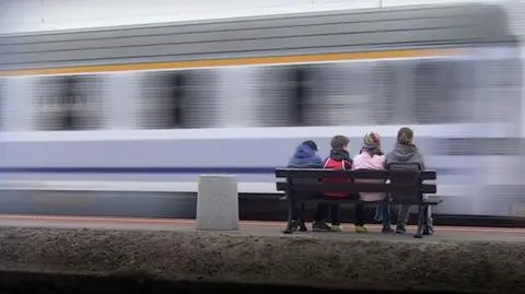 Nowoczesne perony i brak pociągu to zmartwienie mieszkańców