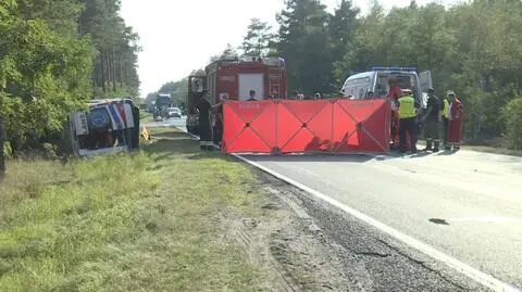 Wypadek z udziałem karetki i samochodu