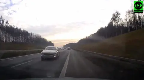 O włos od czołówki. "Może bawił się smartfonem"