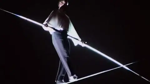 Ryzykowny spacer linoskoczka