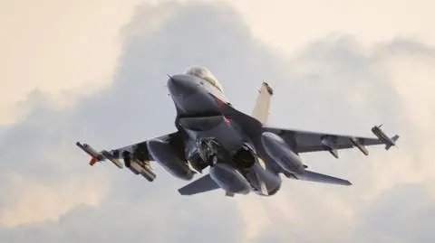 Rumunia rezygnuje z F-16