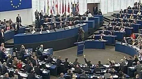 Eurodeputowani krytykują Polskę