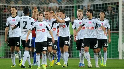 Legia rozbiła Piasta. Znów jest liderem [SKRÓT]