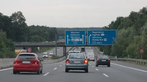 Burza po ujęciu "autostradowego snajpera". Media pytają o skalę inwigilacji