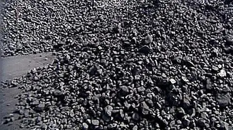 CBA zatrzymało 3 osoby za oszustwa przy dostawach węgla