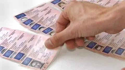 2,5 tys. za "lewe prawko". 15 osób z zarzutami