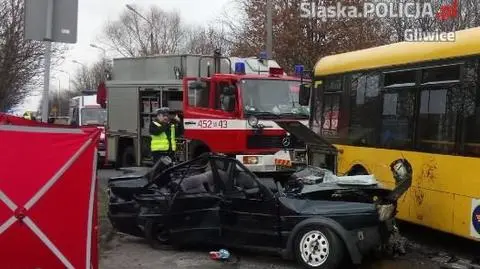 Zderzenie z autobusem. Wczoraj zmarł pasażer, dzisiaj kierowca