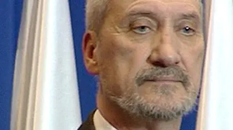 Ambasador USA o Macierewiczu: ma paranoję na punkcie spisków
