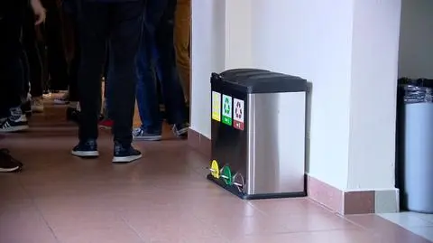 Segregują śmieci, a te i tak trafiają do jednej śmieciarki