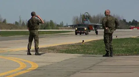 NATO rozpoczęło powietrzną misję nad państwami nadbałtyckimi 