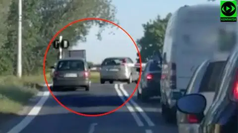 Dolny Śląsk. Slalomem omijają zamknięte rogatki, tuż przed pociągiem