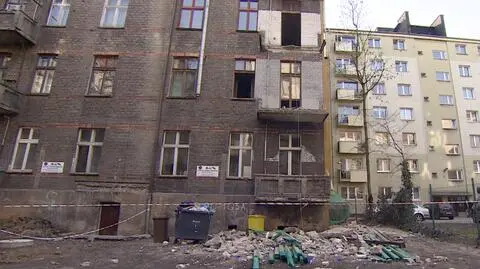 Poznań: Runął balkon. Dwie osoby w szpitalu