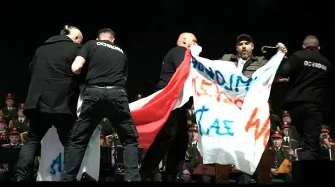 Incydent podczas występu Chóru Aleksandrowa. Prokuratura umorzyła postępowanie