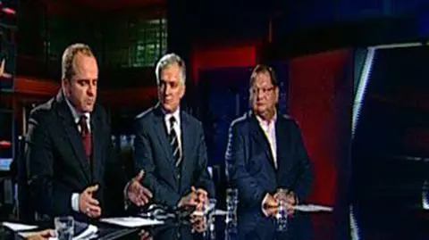 PO: CBA prowadzi walkę polityczną 
 PiS: To brutalny atak na Kamińskiego