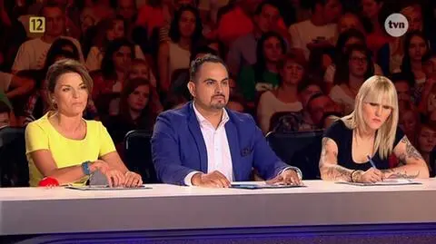 Czy żywe robaki są smaczne? 
Agnieszka Chylińska jest na "tak"!