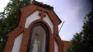 Złodzieje okradają przydrożne kapliczki