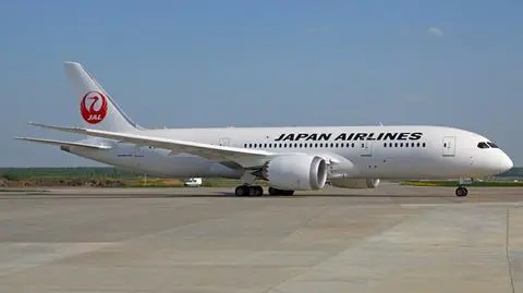 Boeing 787 Dreamliner wytracił całe paliwo przed lądowaniem