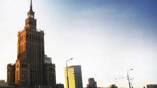 W stolicy mieszkania tanieją