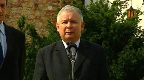 - Te buzie widać w mediach, szatanów łatwo zidentyfikować - mówi premier Jarosław Kaczyński. Szef rządu odniósł się do swej ostatniej wypowiedzi krytycznej wobec rzekomych inspiratorów strajku pracowników służby zdrowia.